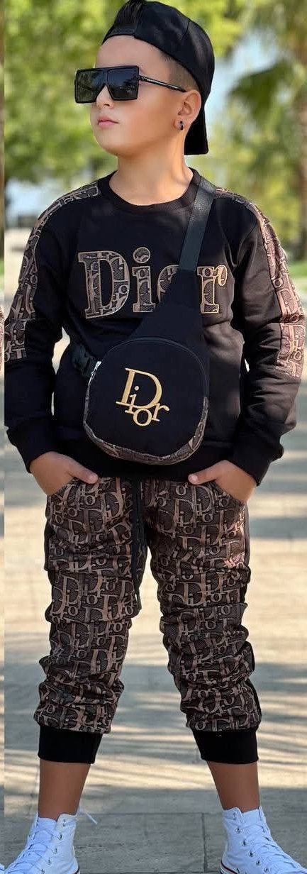 طقم أولادي ماركة ديزاين – ثلاث قطع مميزة